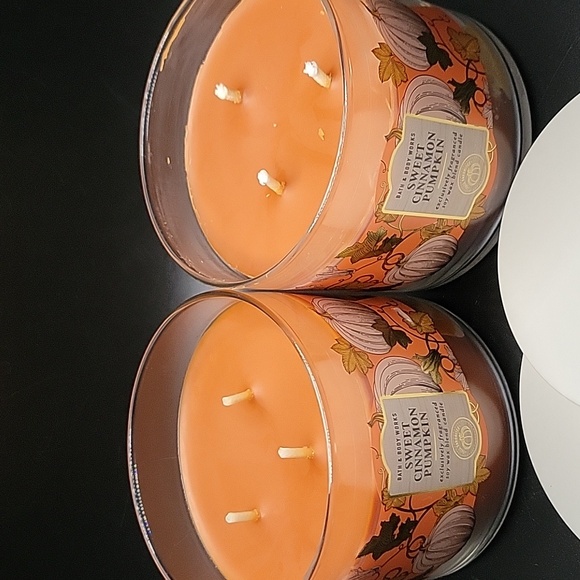 2pc Bath & Body Works/White Barn Sweet Cinnamon Pumpkin 3-Wick Candles - NEW!! - Picture 2 of 2